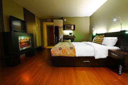 Must Hotel